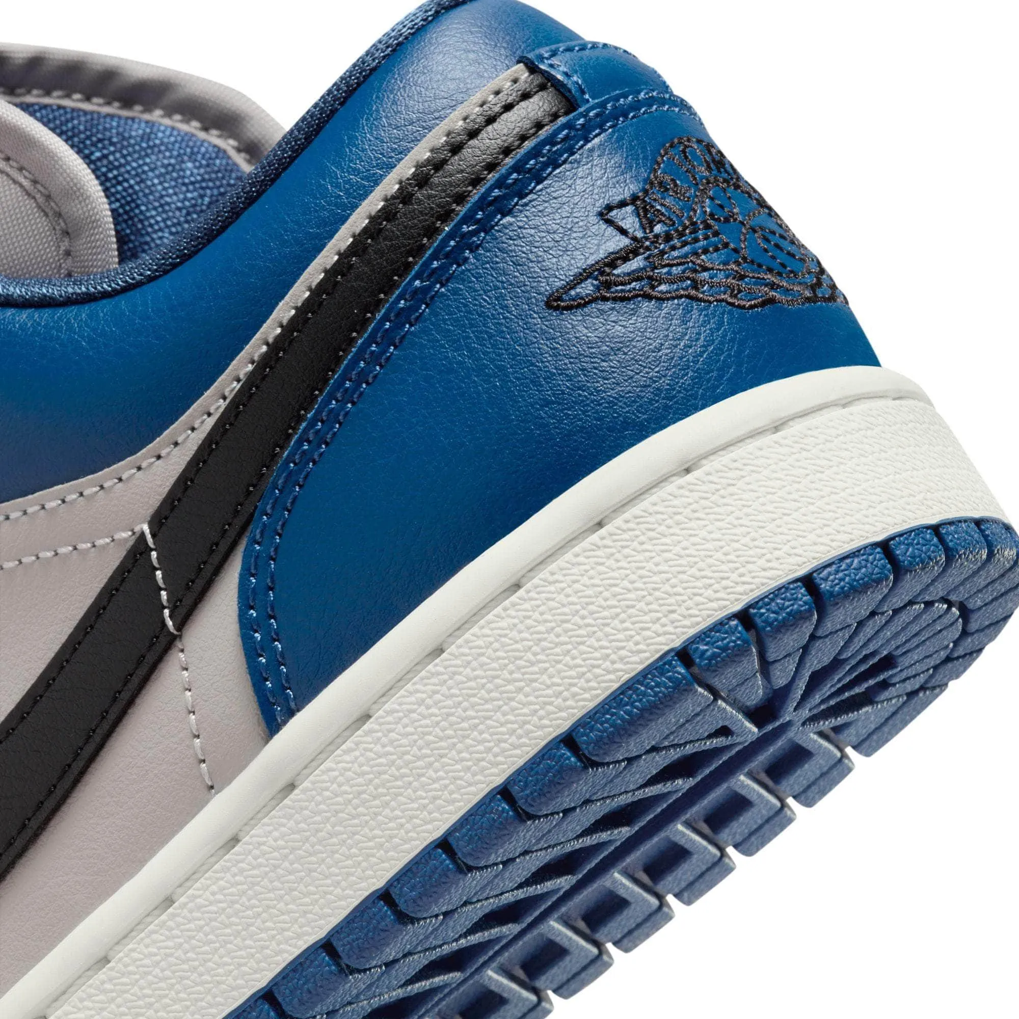 Air Jordan 1 Low 'French Blue' - Women's