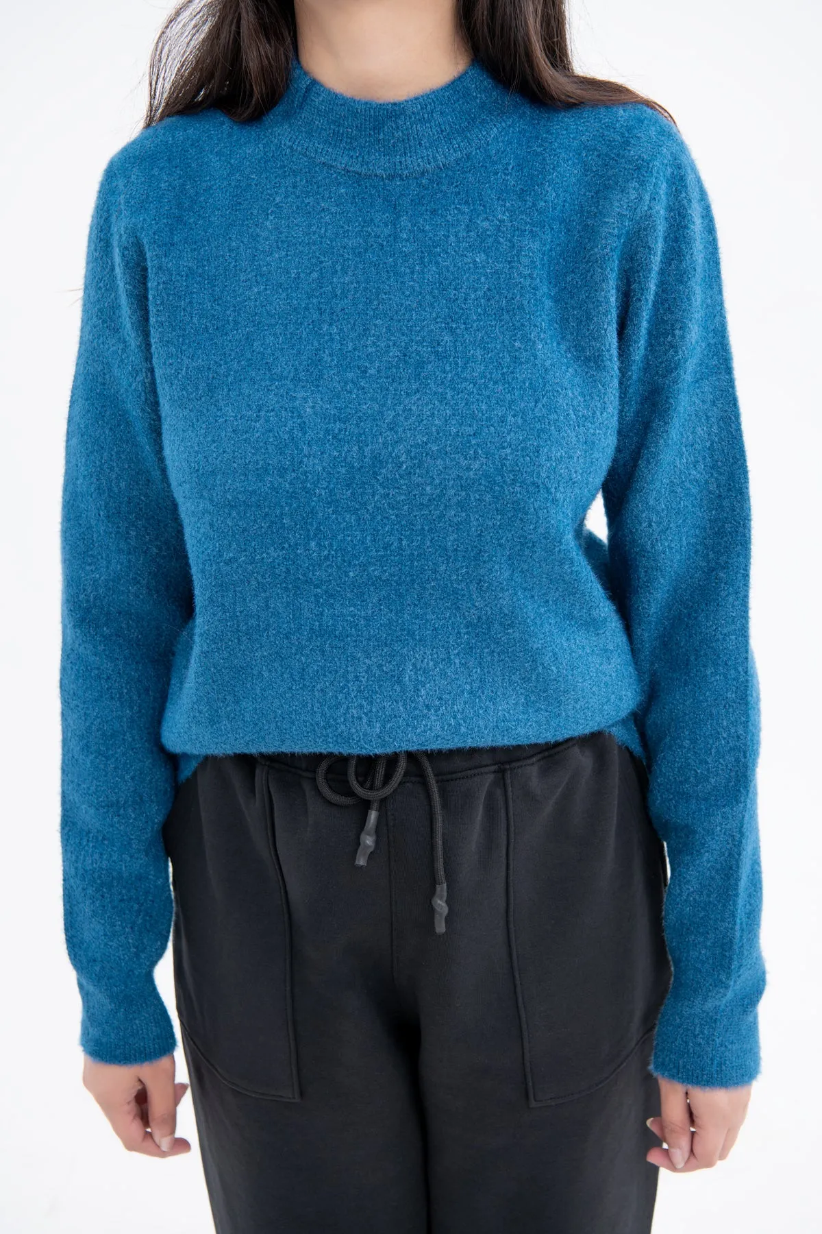 BLUE MOCK SWEATER