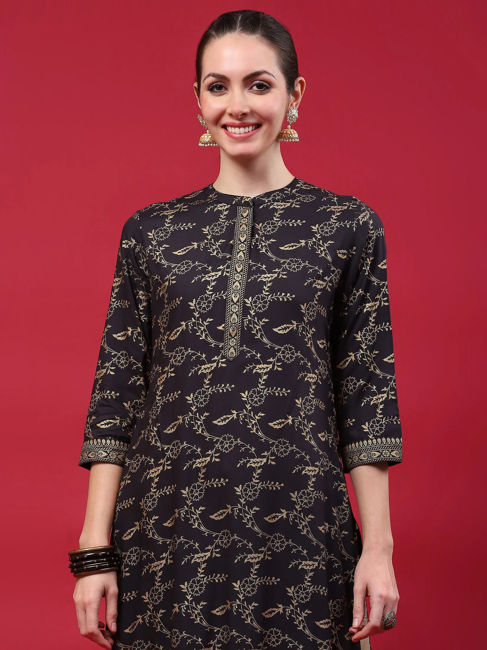 Women Black Floral Printed Kurta